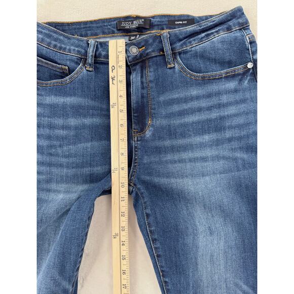 Judy Blue Serenity Capri Jeans 32 Mid Rise Slim Straight Crop Ankle Denim - Picture 6 of 8